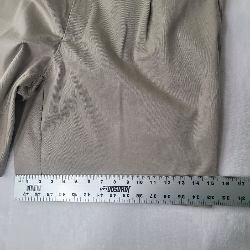 Nike Golf Men's Pleated Chino Beige Shorts Size 40 NWT - Picture 7 of 10